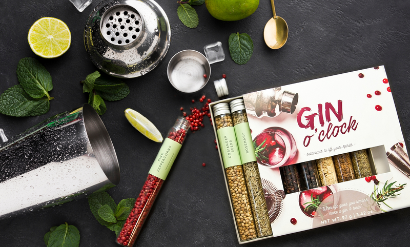 Gin O Clock Gin Gift Set | Make Your Own Flavoured Gin | Infuse Your Craft Gin And Cocktails At Home | 8 Botanical Ingredients